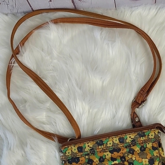 Fossil Key Per Crossbody Bag Purse Coated Canvas Floral Flower Adjustable Strap - Picture 17 of 17